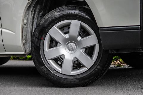 2020 Toyota Hiace ZL 5 Door - Thumbnail