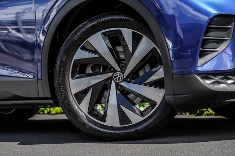 2023 Volkswagen ID.4 Pro 82kWh - Thumbnail