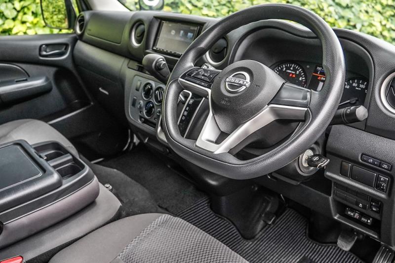 2022 Nissan NV350 / Caravan 5 Door