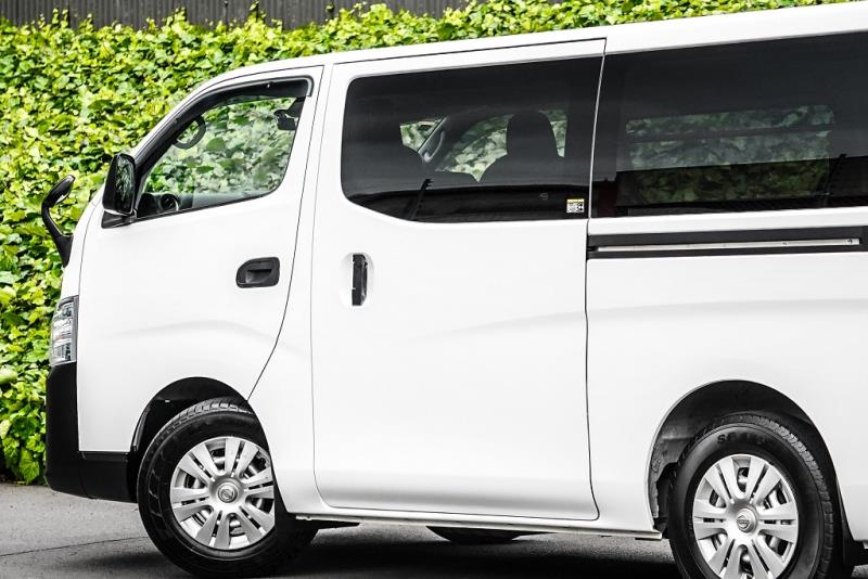 2022 Nissan NV350 / Caravan 5 Door