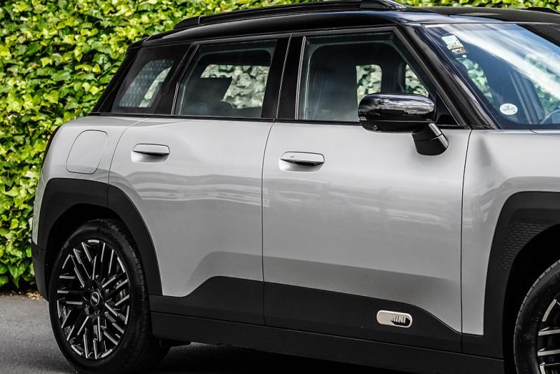 2024 Mini Aceman S SE Electric