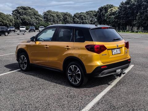 2023 Suzuki Vitara JLX Hybrid 2WD - Thumbnail