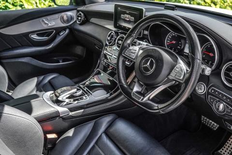2017 Mercedes Benz GLC 200d AMG Line 4Matic - Thumbnail