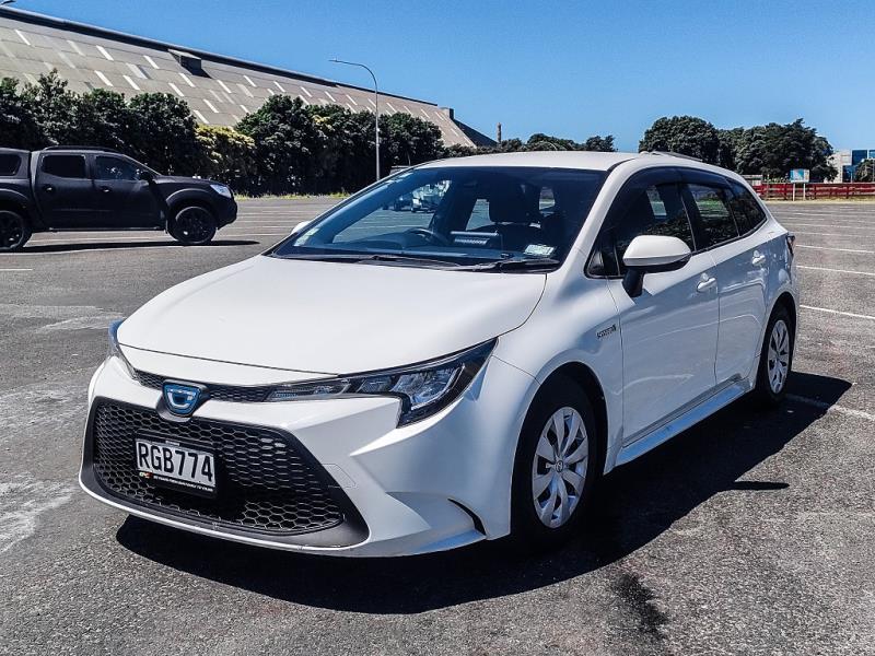2020 Toyota Corolla Touring Hybrid