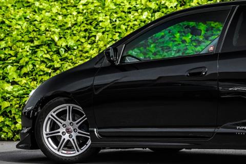 2002 Honda Civic Type R - Thumbnail