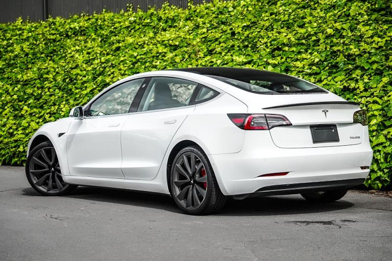 2020 Tesla Model 3 Performance