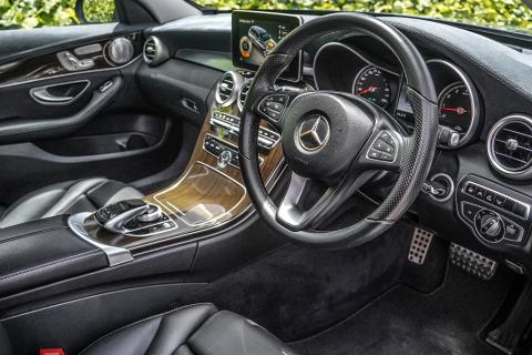2016 Mercedes Benz C 350 e - Thumbnail