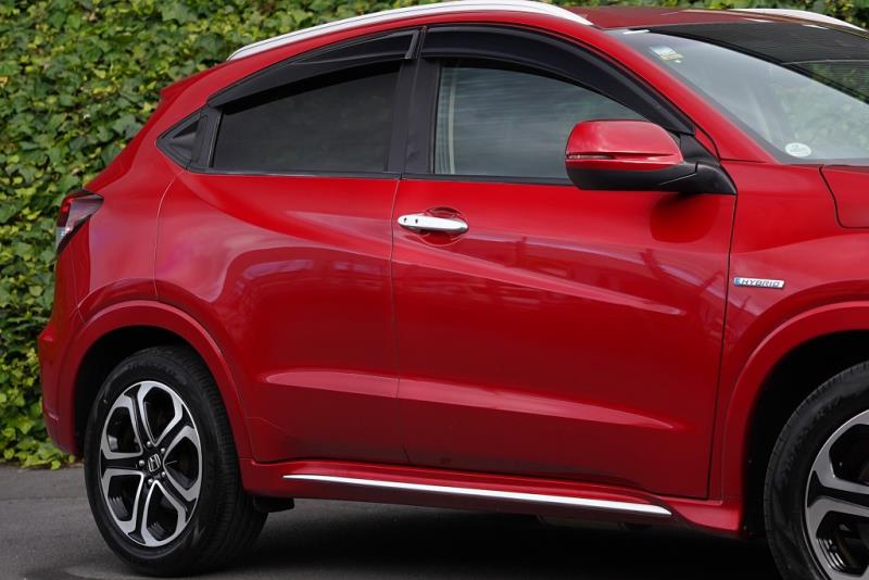 2016 Honda Vezel Z Hybrid / HR-V