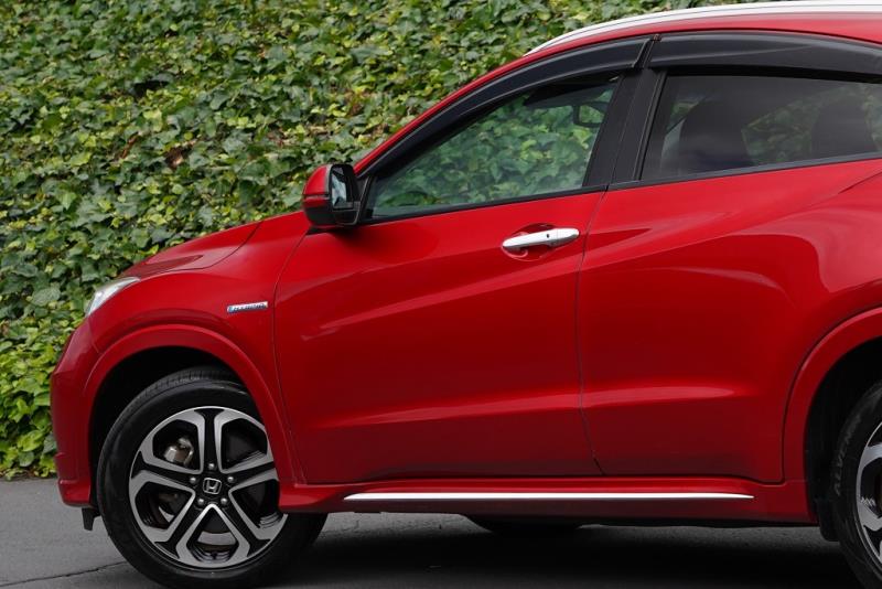 2016 Honda Vezel Z Hybrid / HR-V