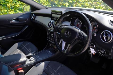 2014 Mercedes Benz GLA 250 4Matic - Thumbnail