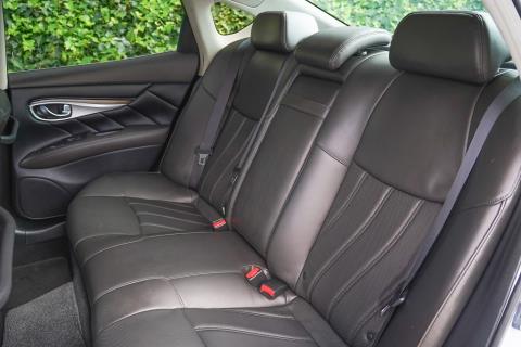 2013 Nissan Fuga 370GT Type S - Thumbnail