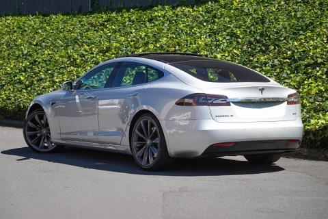 2017 Tesla Model S 90D AWD - Thumbnail