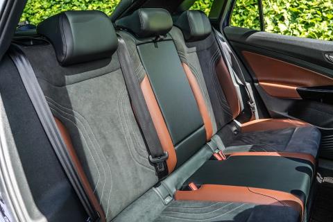 2022 Volkswagen ID.4 Pro 82kWh - Thumbnail