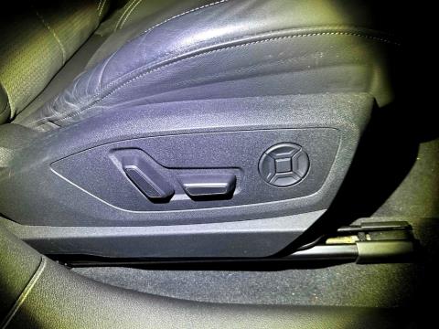 2022 Audi E-Tron 55 Quattro S Line - Thumbnail