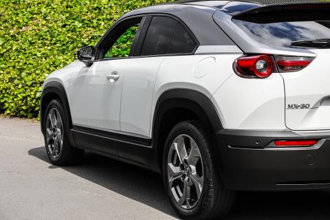 2021 Mazda MX-30 20S e-Skyactive - Thumbnail