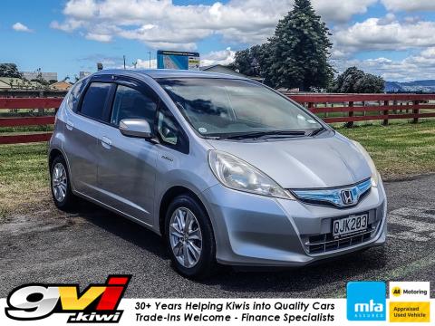 2012 Honda Fit Hybrid / Jazz