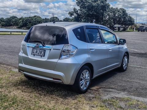 2012 Honda Fit Hybrid / Jazz - Thumbnail