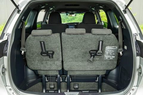 2016 Toyota Estima Aeras 7 Seater - Thumbnail