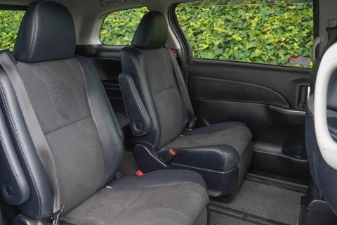 2015 Toyota Estima Aeras Premium - Thumbnail