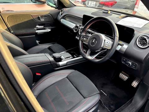 2022 Mercedes Benz EQB - Thumbnail