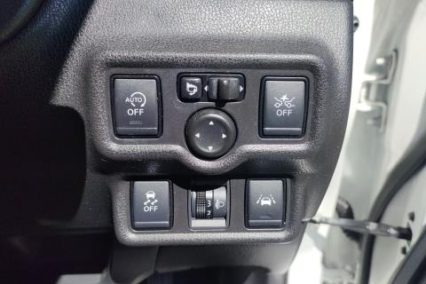 2017 Nissan Note X - Thumbnail