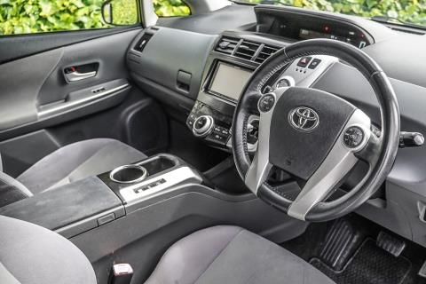 2013 Toyota Prius Alpha Hybrid - Thumbnail