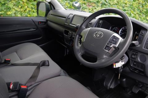 2020 Toyota Hiace ZL 5 Door - Thumbnail