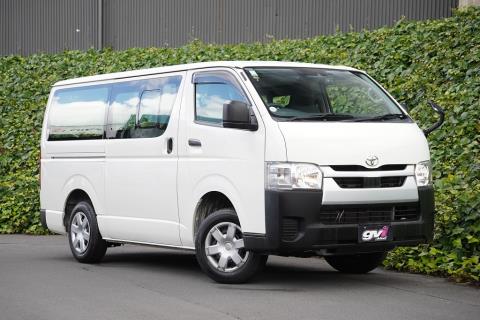 2020 Toyota Hiace ZL 5 Door - Thumbnail