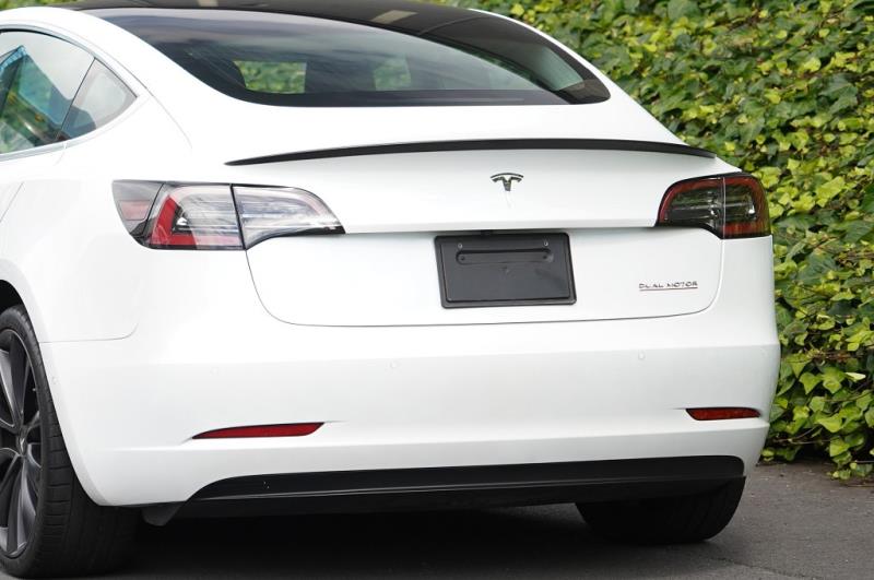 2020 Tesla Model 3 Performance