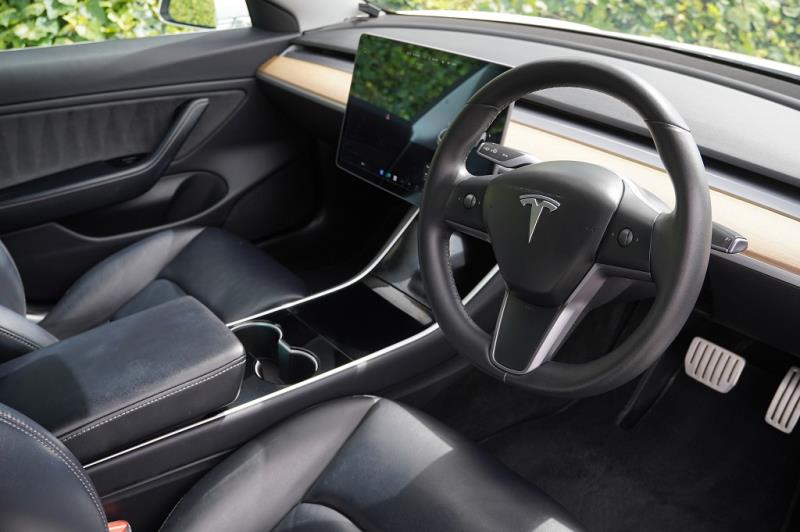 2020 Tesla Model 3 Performance