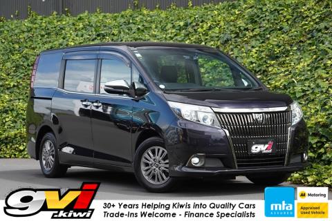 2017 Toyota Noah / Esquire / Voxy