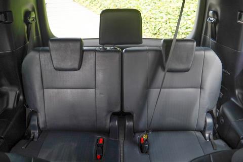 2017 Toyota Noah / Esquire / Voxy - Thumbnail