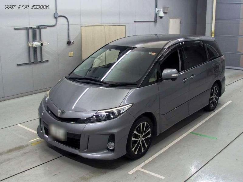 2015 Toyota Estima Aeras 8 Seater