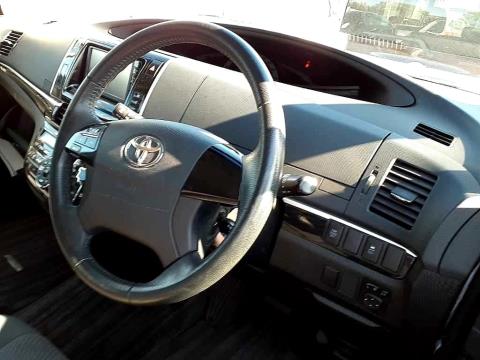 2015 Toyota Estima Aeras 8 Seater - Thumbnail