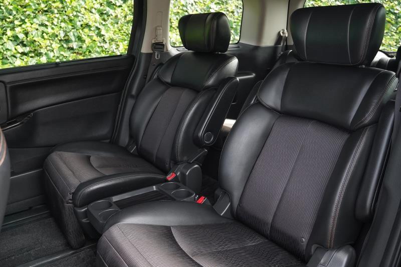 2018 Nissan Elgrand Highway Star