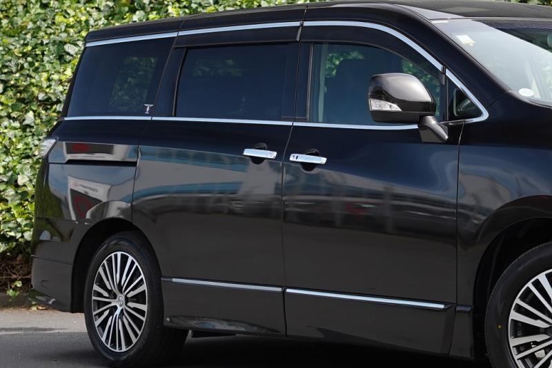 2018 Nissan Elgrand Highway Star