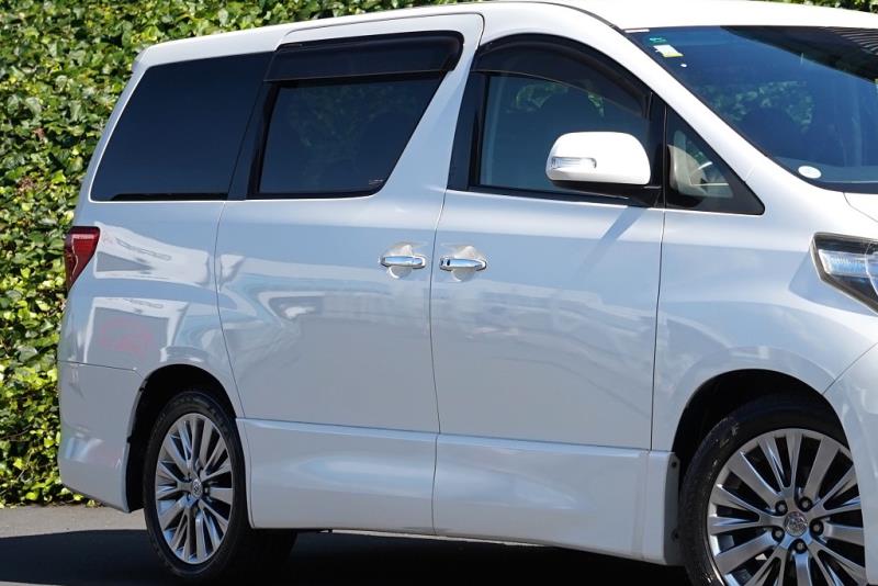 2014 Toyota Alphard / Vellfire 240S