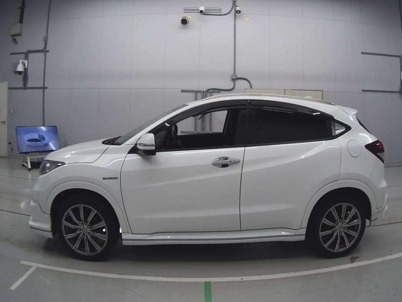 2015 Honda Vezel Hybrid Z / HR-V