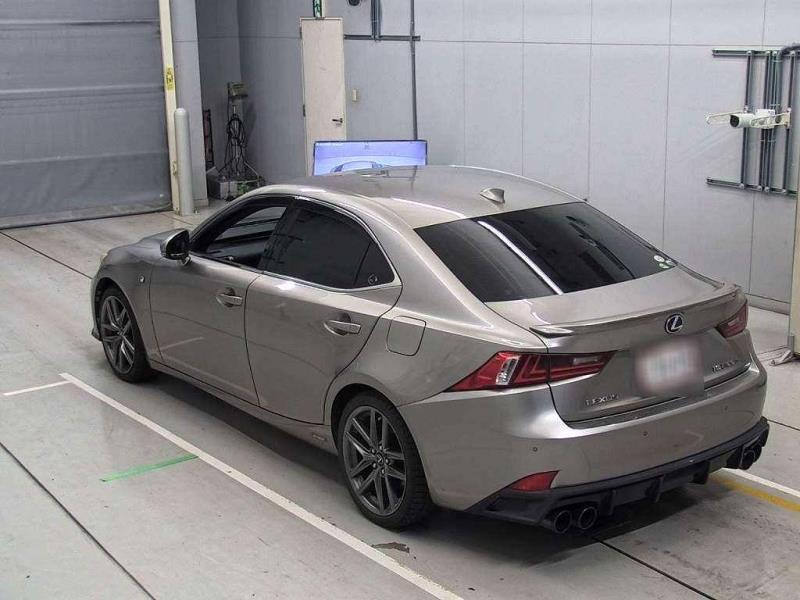 2013 Lexus IS 300h