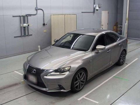 2013 Lexus IS 300h - Thumbnail