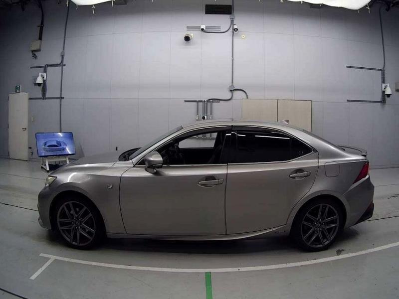 2013 Lexus IS 300h