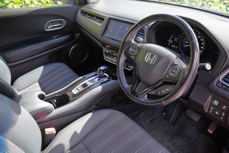 2017 Honda Vezel Z Hybrid / HR-V