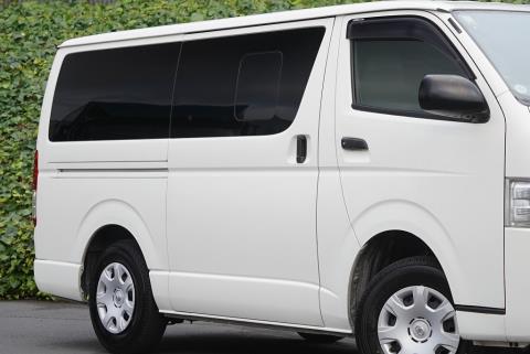 2019 Toyota Hiace GL 5 Door - Thumbnail