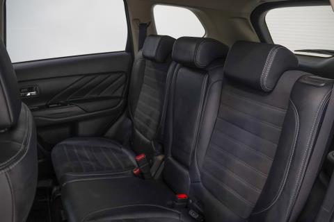 2015 Mitsubishi Outlander PHEV G - Thumbnail