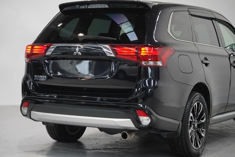 2015 Mitsubishi Outlander PHEV G