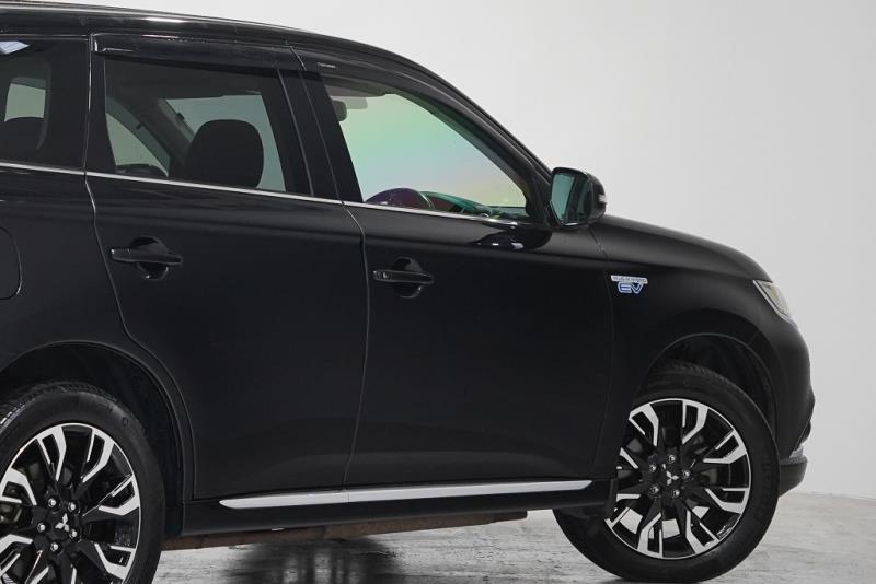 2015 Mitsubishi Outlander PHEV G