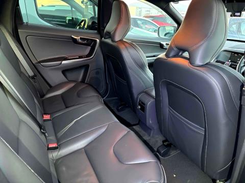 2015 Volvo XC60 T5 R Design - Thumbnail