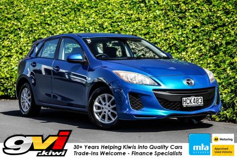 2013 Mazda 3 Sport / Axela 20S