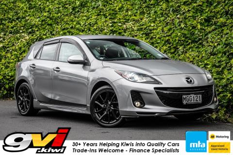2011 Mazda Axela 20S / 3 Sport
