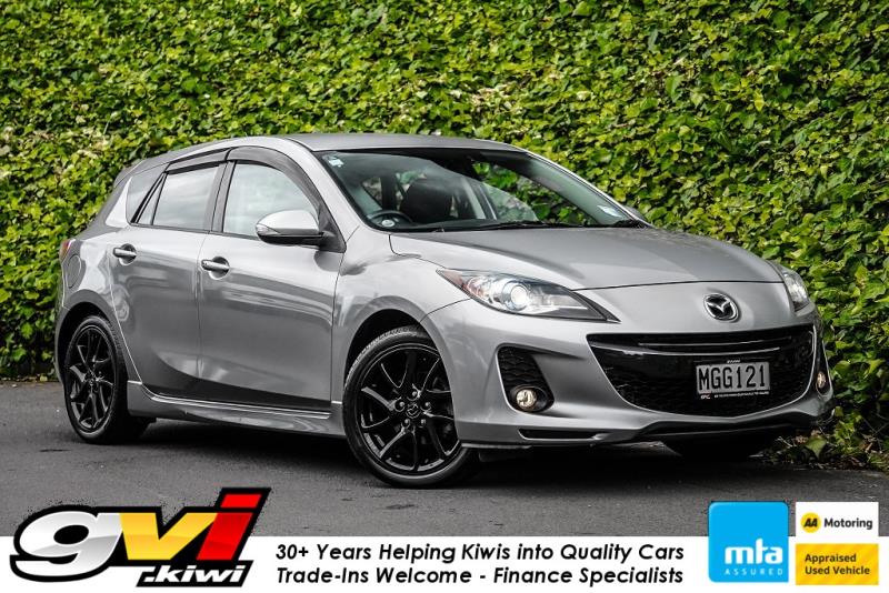 2011 Mazda Axela 20S / 3 Sport